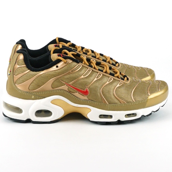 nike air max plus gold nike air max plus gold